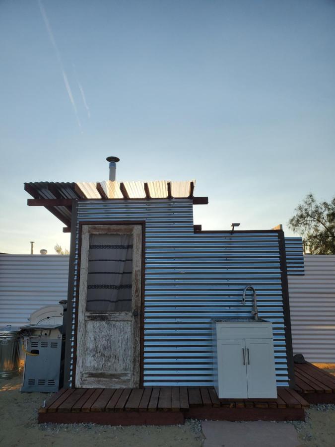 The Kosmic Tortoise Hotel Twentynine Palms Exterior photo